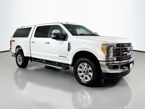 Used 2017 Ford F250 Lariat w/ Chrome Package AWD/4WD image 4