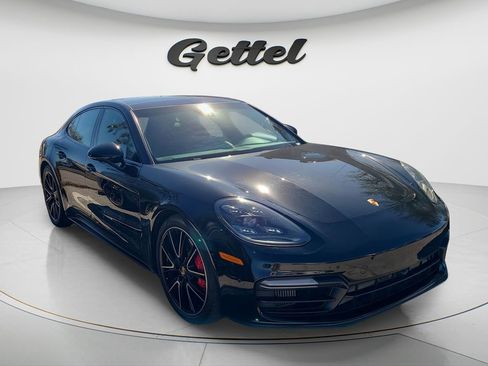 Used 2020 Porsche Panamera GTS image 3