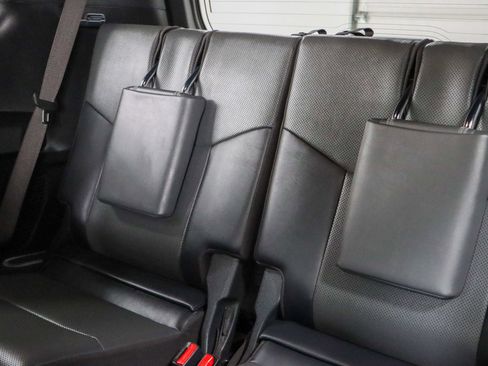 Used 2025 Lexus GX 550 w/ Accessory Package (2T) image 27