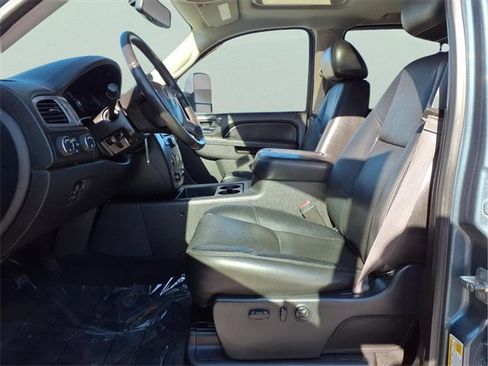 Used 2014 Chevrolet Silverado 3500 LTZ w/ LTZ Plus Package image 16