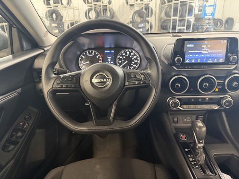 Used 2024 Nissan Sentra S FWD image 8