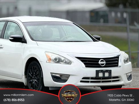 Used 2015 Nissan Altima 2.5 S w/ Power Driver Seat Package FWD image 15