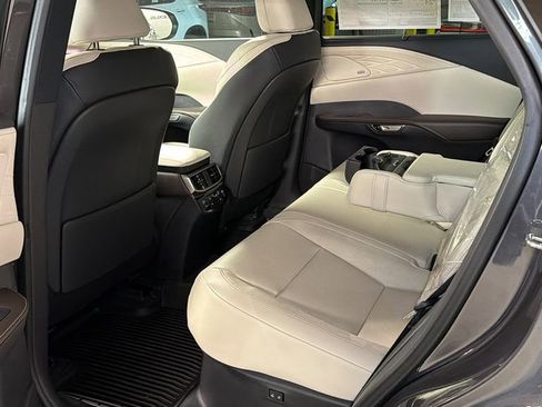 New 2026 Lexus RX 350 AWD w/ Convenience Package image 10
