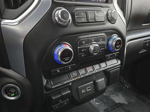 Used 2021 GMC Sierra 1500 Elevation w/ X31 Off-Road Package AWD/4WD image 27