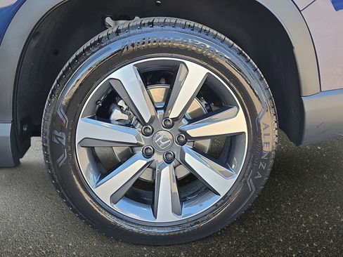 Certified 2025 Honda Pilot Touring image 31