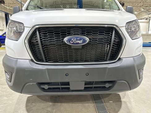 Used 2024 Ford Transit 250 Low Roof w/ Exterior Upgrade Package image 29