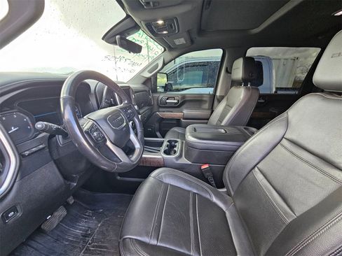 Used 2021 GMC Sierra 3500 Denali w/ Denali Ultimate Package image 5