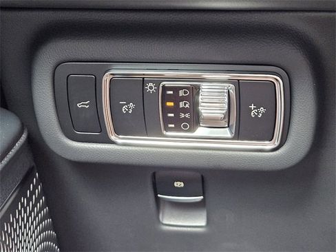 New 2026 Lincoln Nautilus Reserve image 21