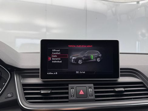 Used 2020 Audi Q5 e Prestige w/ Prestige Package AWD/4WD image 52