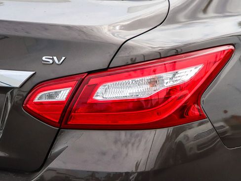 Used 2017 Nissan Altima 2.5 SV FWD image 13