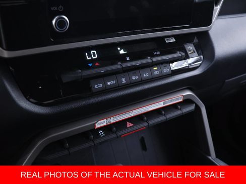 Used 2025 Toyota Tundra SR5 w/ SR5 Convenience Package AWD/4WD image 6