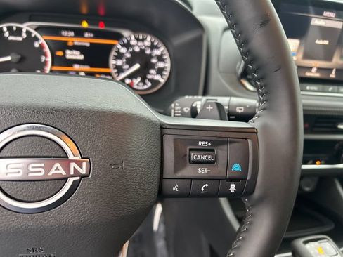 Used 2026 Nissan Rogue SV AWD/4WD image 23