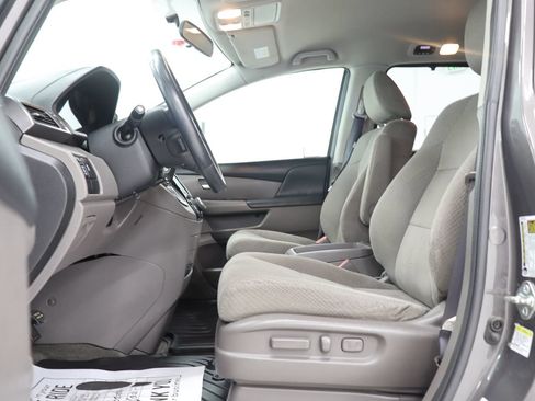 Used 2015 Honda Odyssey EX image 16