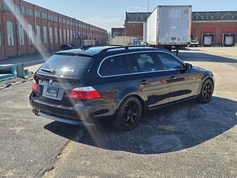 Used 2010 BMW 535i xDrive Wagon image 8