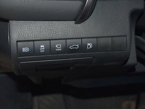 Used 2018 Toyota Camry XLE w/ Audio Package FWD image 13