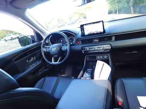 Certified 2023 Honda Pilot Touring image 2