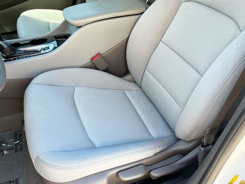 Used 2024 Chevrolet Malibu LS FWD image 18
