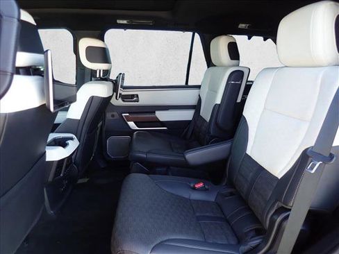 Used 2024 Toyota Sequoia Capstone AWD/4WD image 10