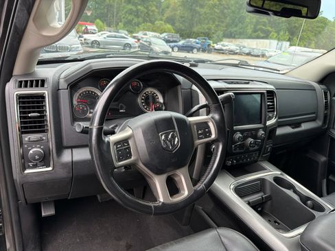 Used 2018 RAM 2500 Laramie w/ Sport Appearance Group AWD/4WD image 8