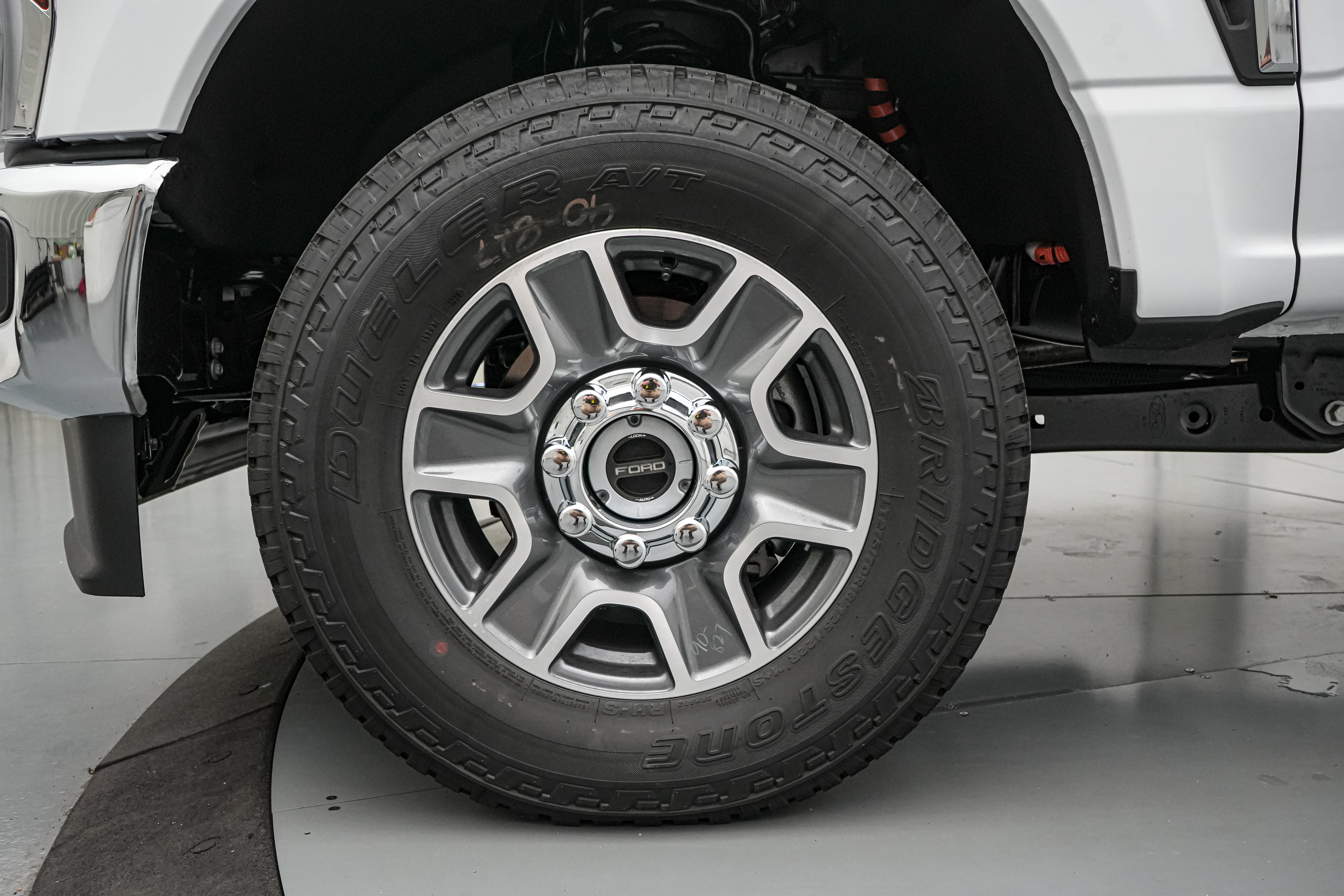 New 2027 Ford F350 Lariat AWD/4WD image 11
