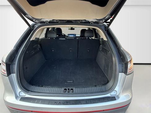 Used 2023 Lincoln Nautilus Reserve image 26