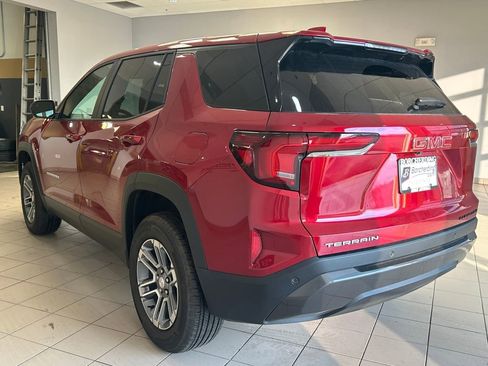 Used 2025 GMC Terrain Elevation image 5