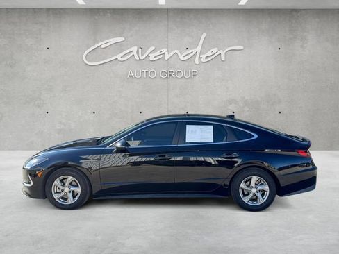 Used 2023 Hyundai Sonata SE w/ Cargo Package image 13
