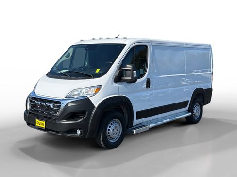 Used 2025 RAM ProMaster 2500 w/ U-Haul Equipment Group FWD image 1