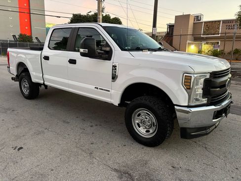 Used 2019 Ford F250 XL w/ Power Equipment Group image 6