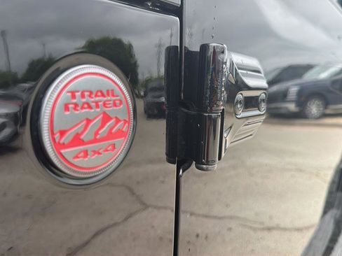 Used 2018 Jeep Wrangler Unlimited Rubicon image 23