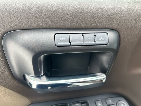 Used 2017 Chevrolet Silverado 1500 LTZ w/ Sport Package image 15