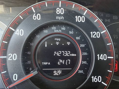 Used 2017 Honda Accord Sport image 14