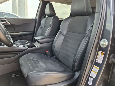 Used 2024 Mitsubishi Outlander SE FWD image 18