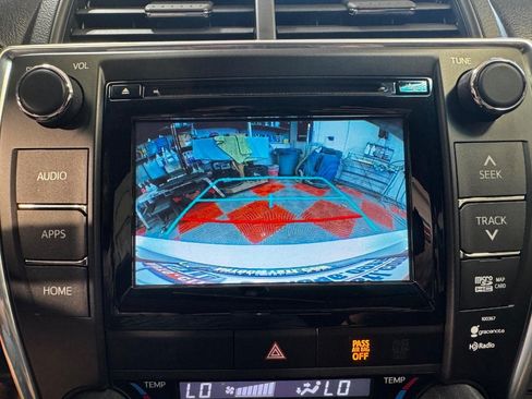 Used 2015 Toyota Camry XLE FWD image 23