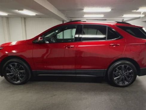 Used 2022 Chevrolet Equinox RS w/ RS Leather Package AWD/4WD image 5