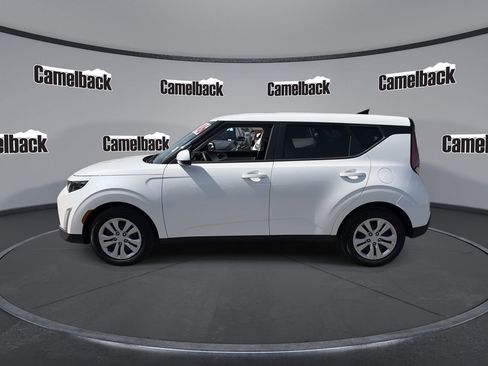 Certified 2024 Kia Soul LX FWD image 4