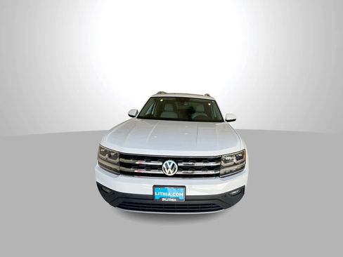 Used 2019 Volkswagen Atlas SE w/ Panoramic Sunroof Package image 2