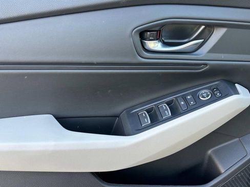 Used 2025 Honda Accord SE image 18