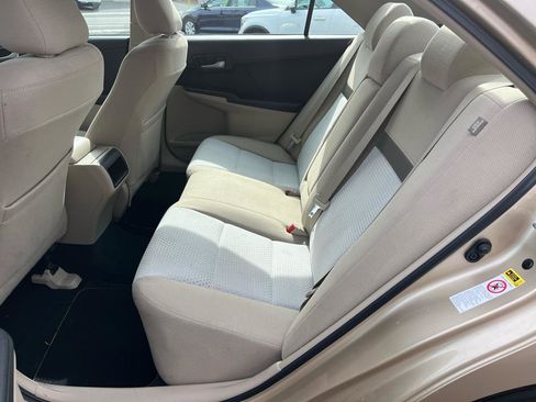 Used 2012 Toyota Camry LE image 20