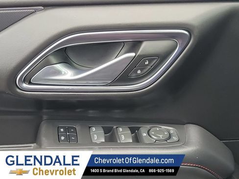 Used 2024 Chevrolet Suburban RST RWD image 30
