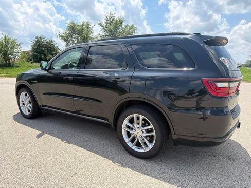 Used 2023 Dodge Durango R/T RWD image 2