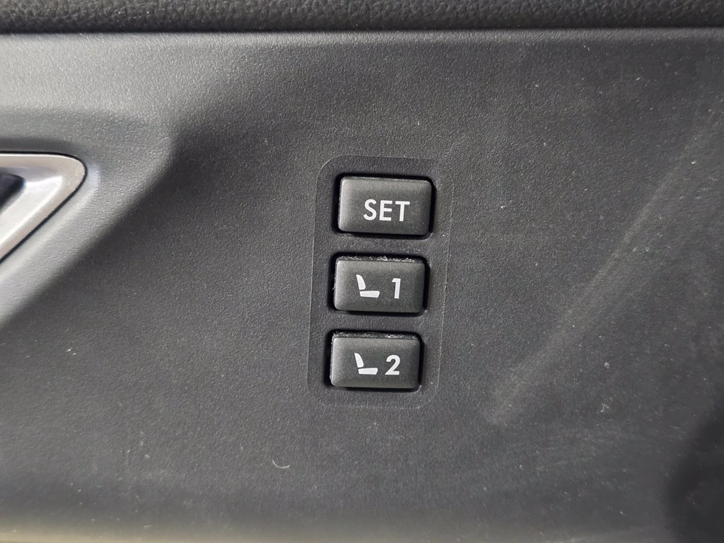 Used 2021 Subaru Ascent Limited w/ Technology Package AWD/4WD image 13