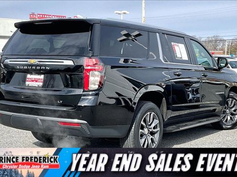 Used 2021 Chevrolet Suburban LT image 10