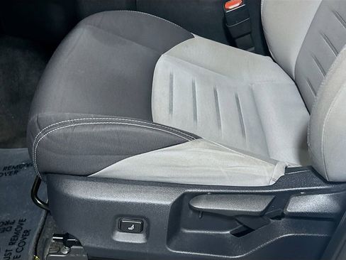 Used 2024 Toyota Tacoma TRD Sport AWD/4WD image 16