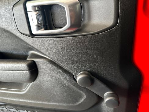 Used 2024 Jeep Wrangler Sport image 10