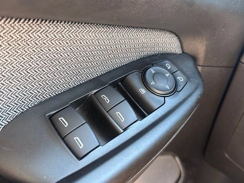 Used 2024 Chevrolet TrailBlazer LT FWD image 16