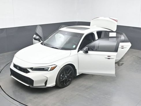 Used 2025 Honda Civic Sport image 49