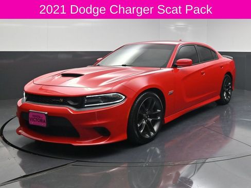 Used 2021 Dodge Charger Scat Pack image 2