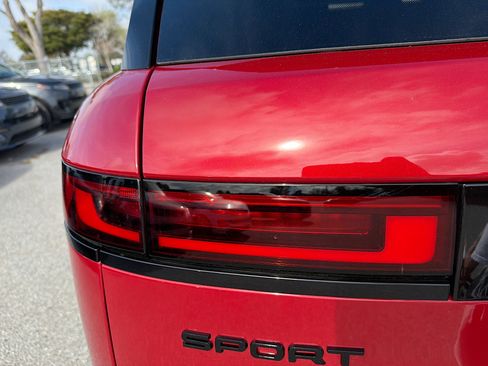 New 2026 Land Rover Range Rover Sport SE image 10