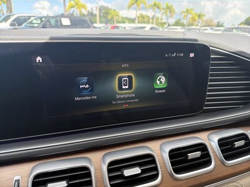 Used 2022 Mercedes-Benz GLS 450 4MATIC image 30